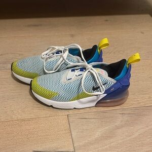 Nike Air 270 Kids size 2Y